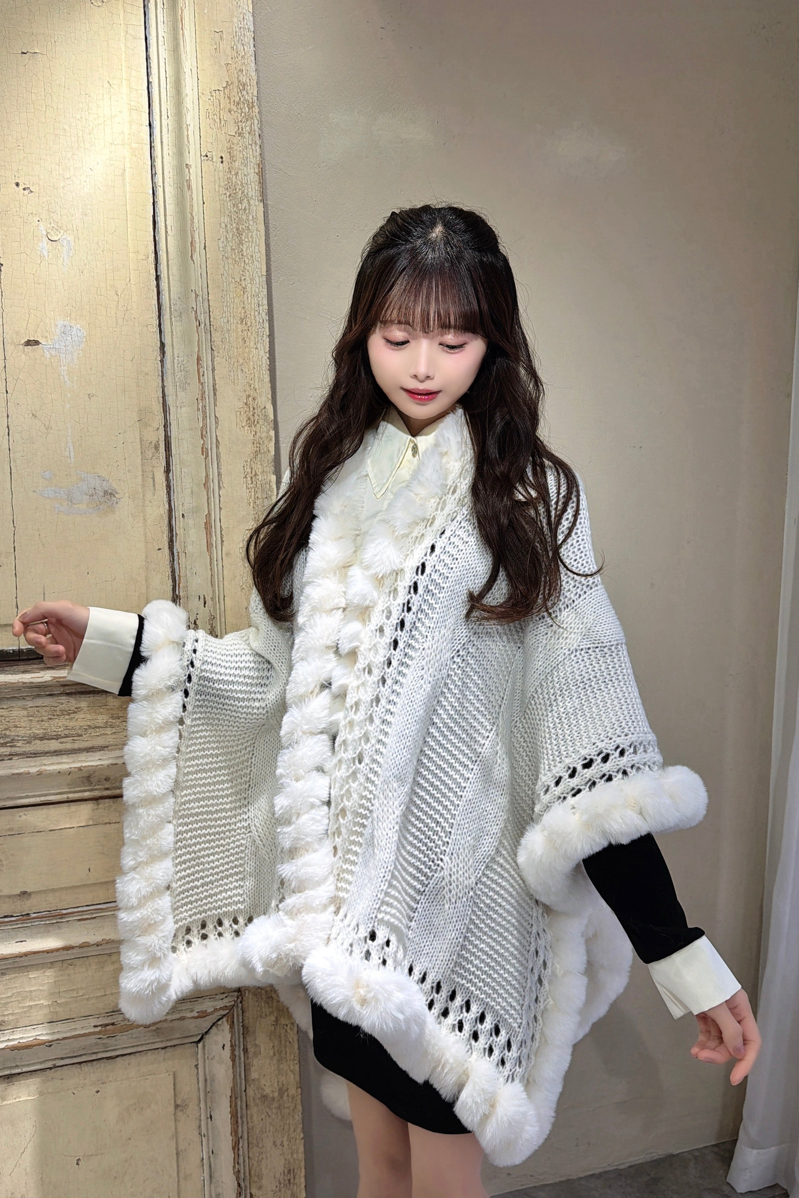 Milky Fur Trim Knit Poncho Cardigan
