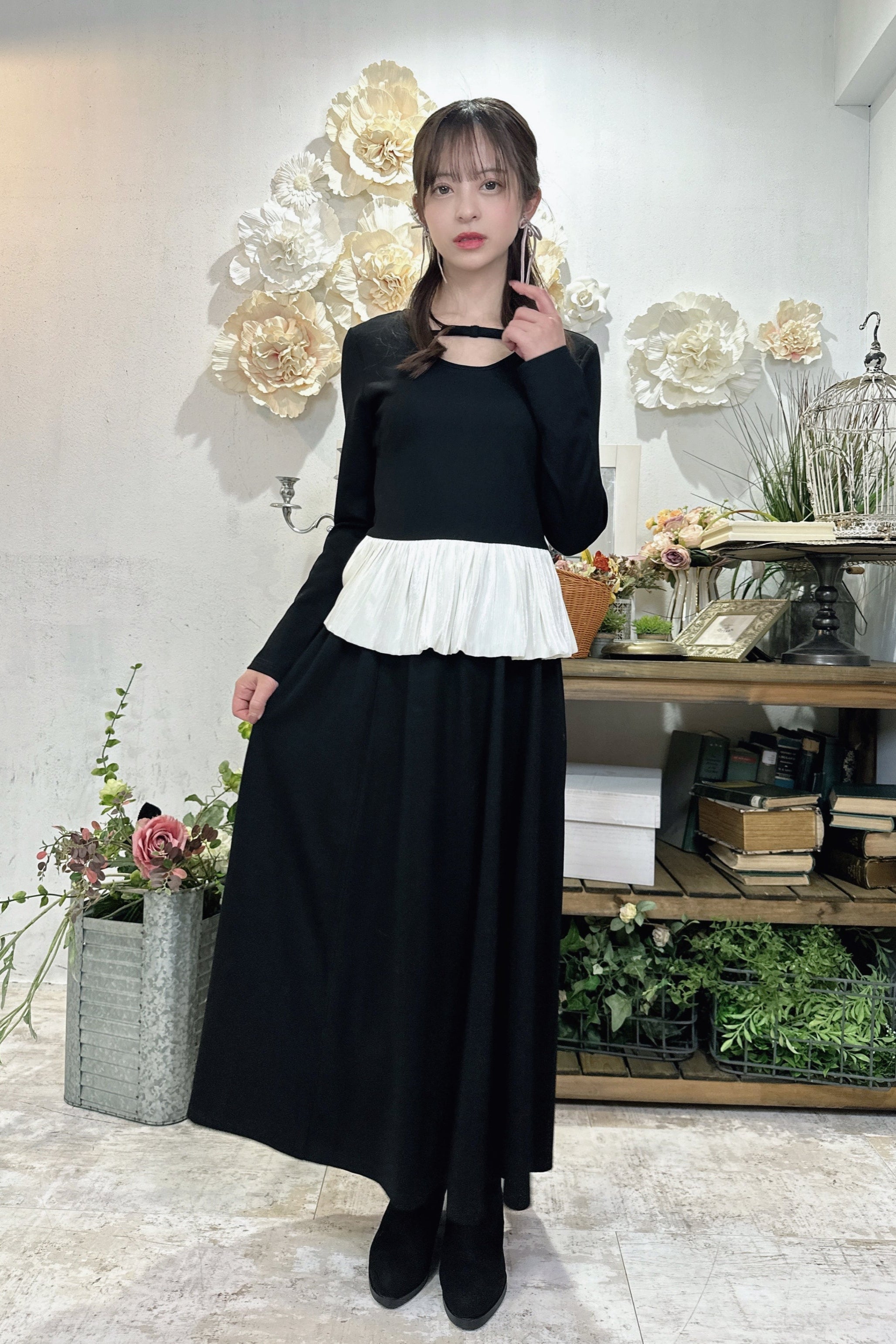 french frill hem strap neck set up