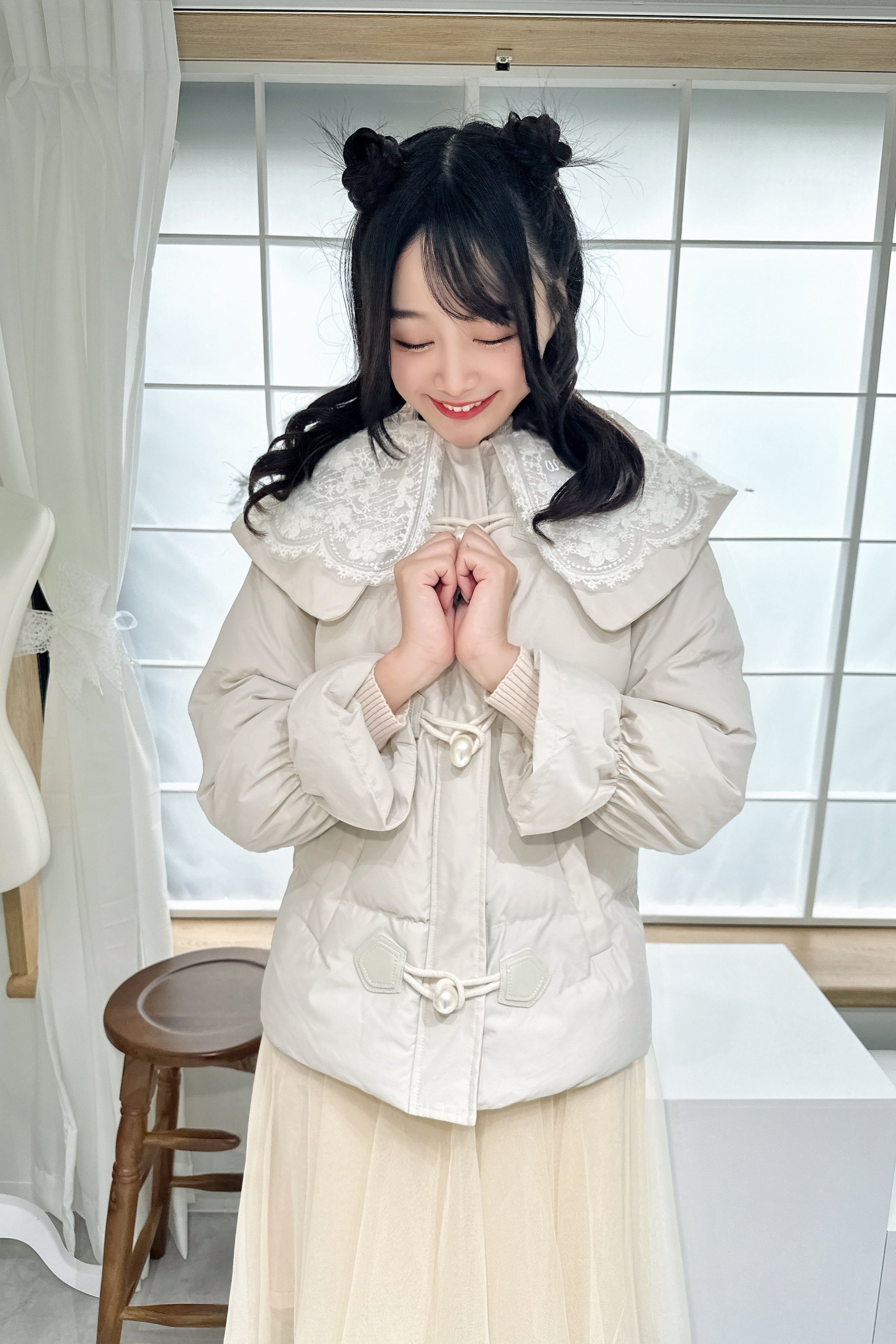 Soft Snow Lace Down