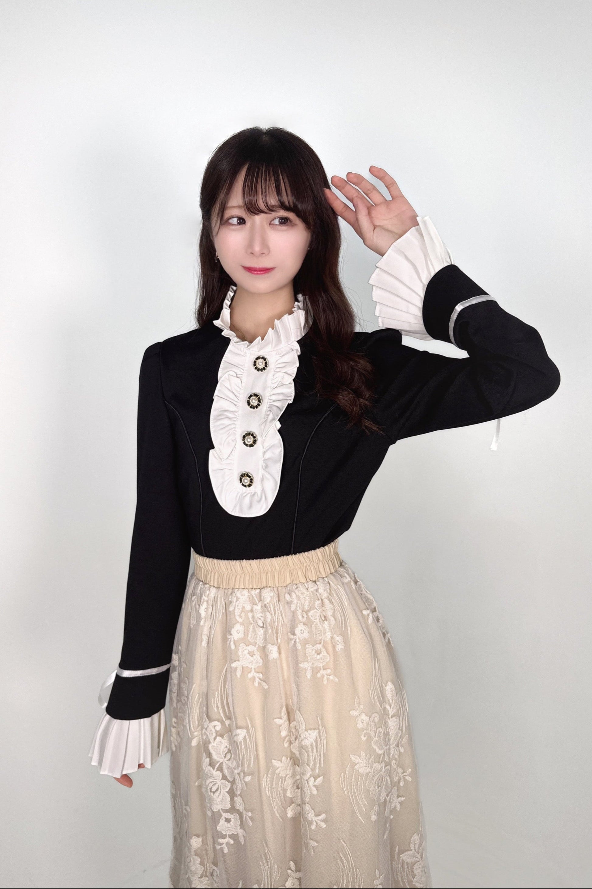 Royal Ruffle Blouse　